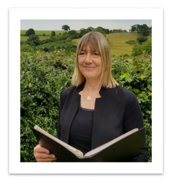 Linda Audsley celebrant for funeral ceremonies